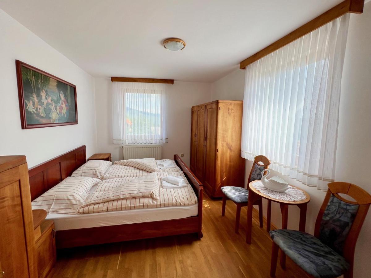 Guest House Domacija Krnc Hrib pri Hinjah エクステリア 写真