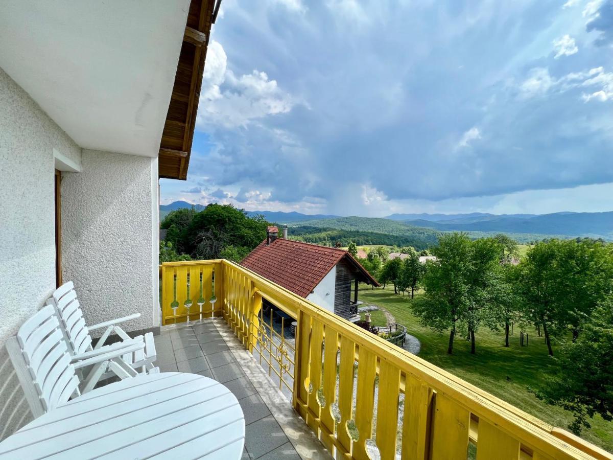 Guest House Domacija Krnc Hrib pri Hinjah エクステリア 写真